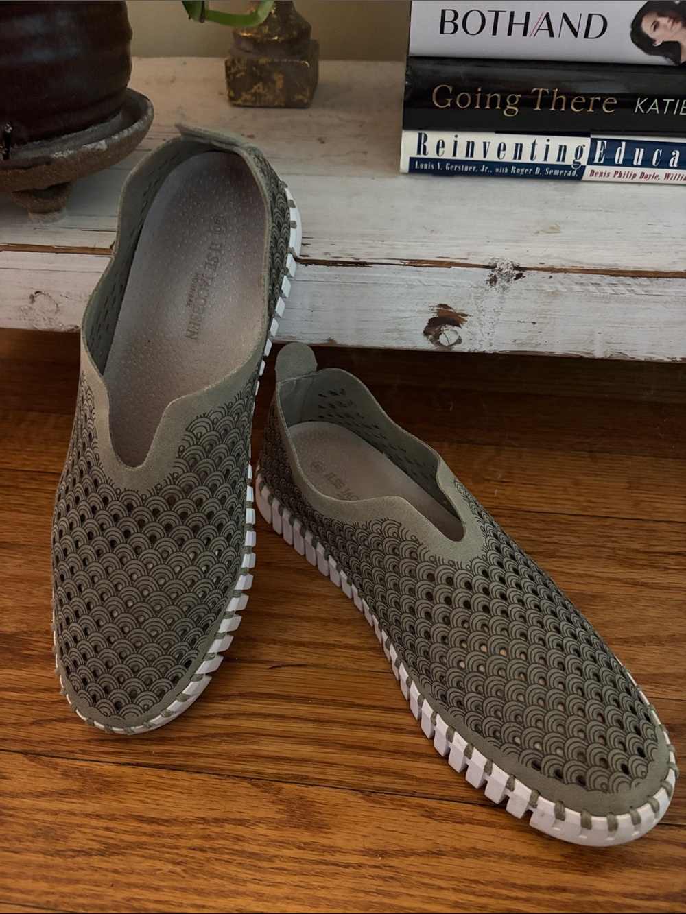 Ilse Jacobsen Tulip 139 Perforated Slip-On Sneaker